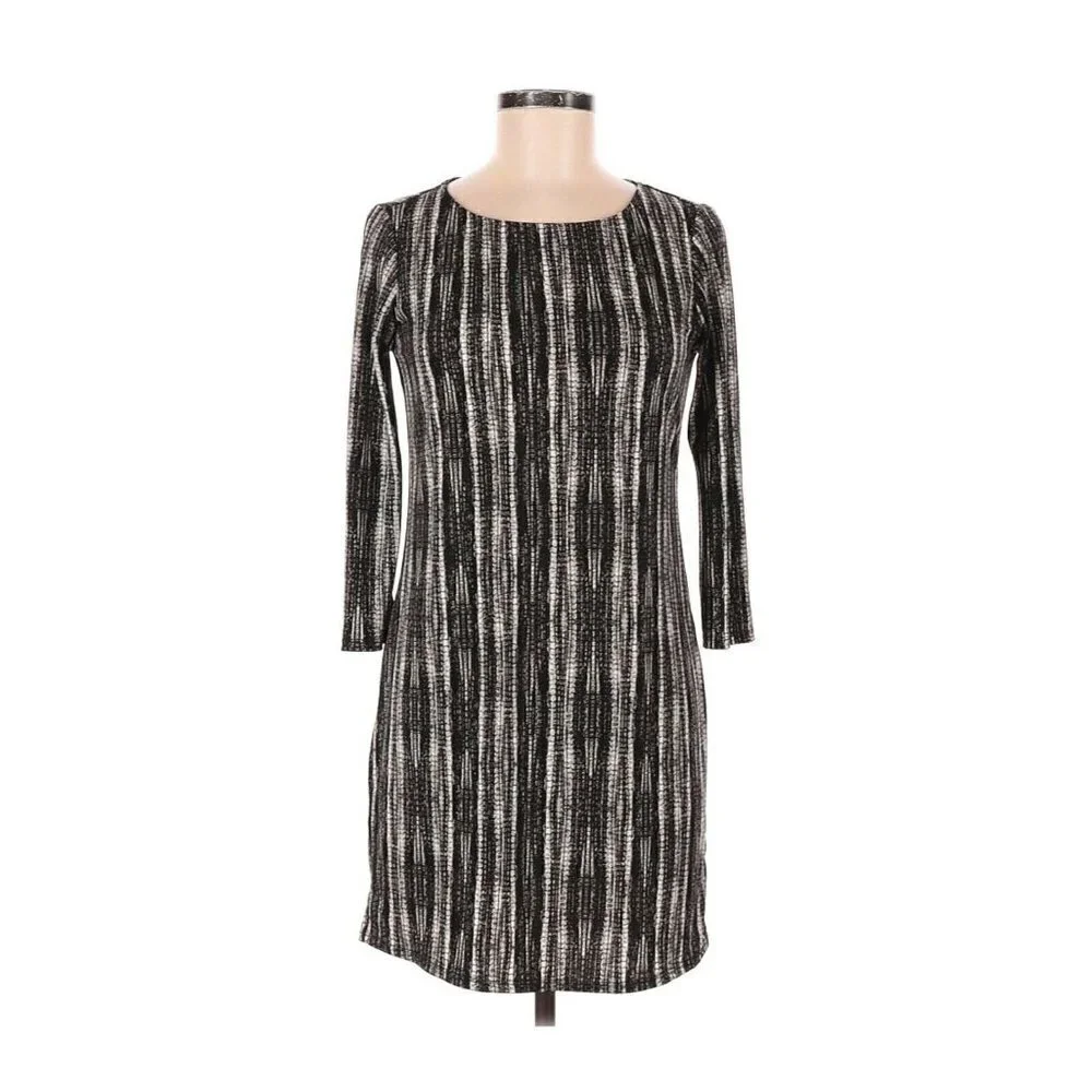 BCBGMAXAZRIA Gray White 3/4 Sleeve Knee Length‎ Shift Dress Size XS
